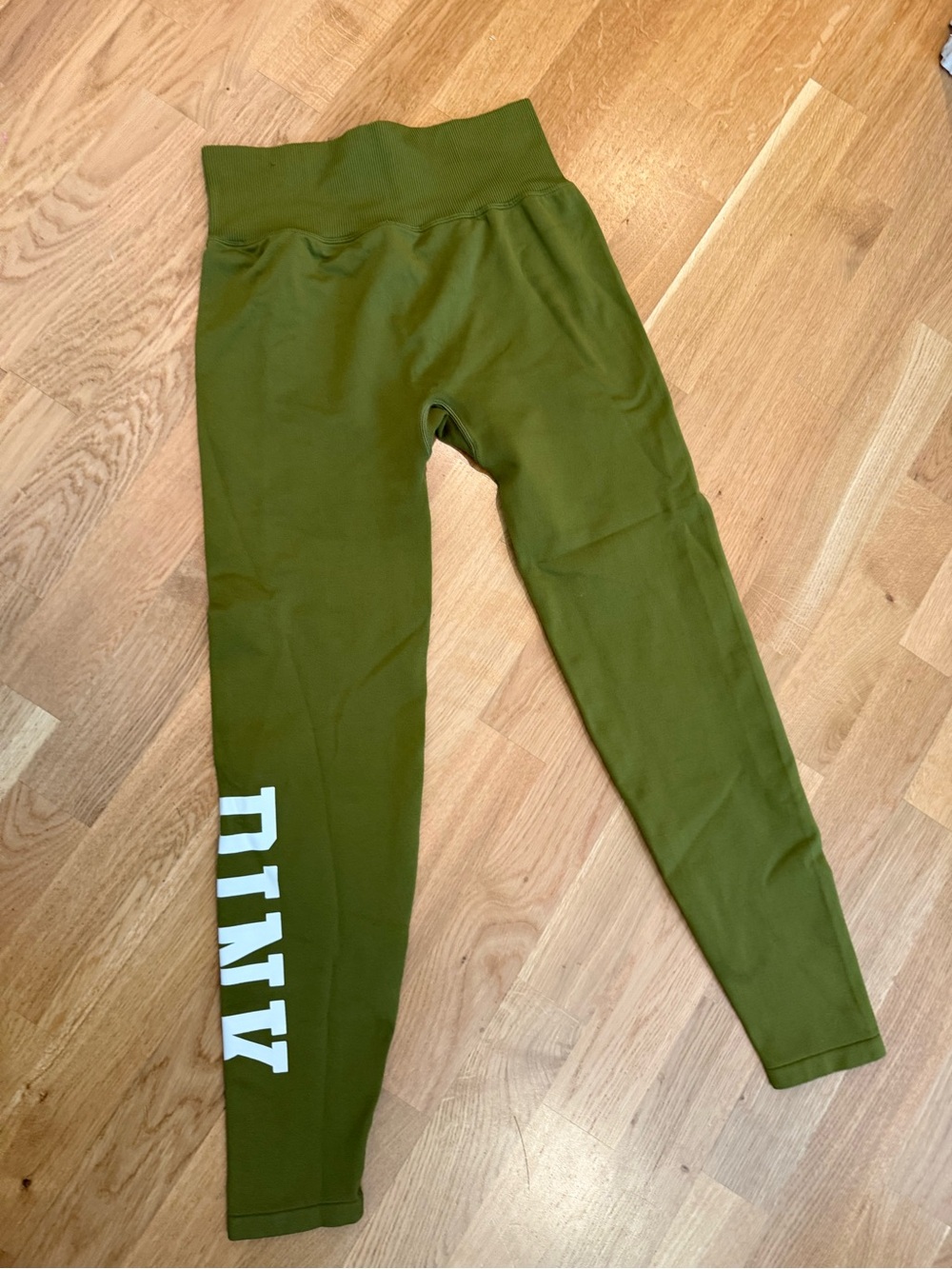 PINK Victoria's Secret Olive Green High-Waist Leggings with White Side Logo - Picture 8 of 8